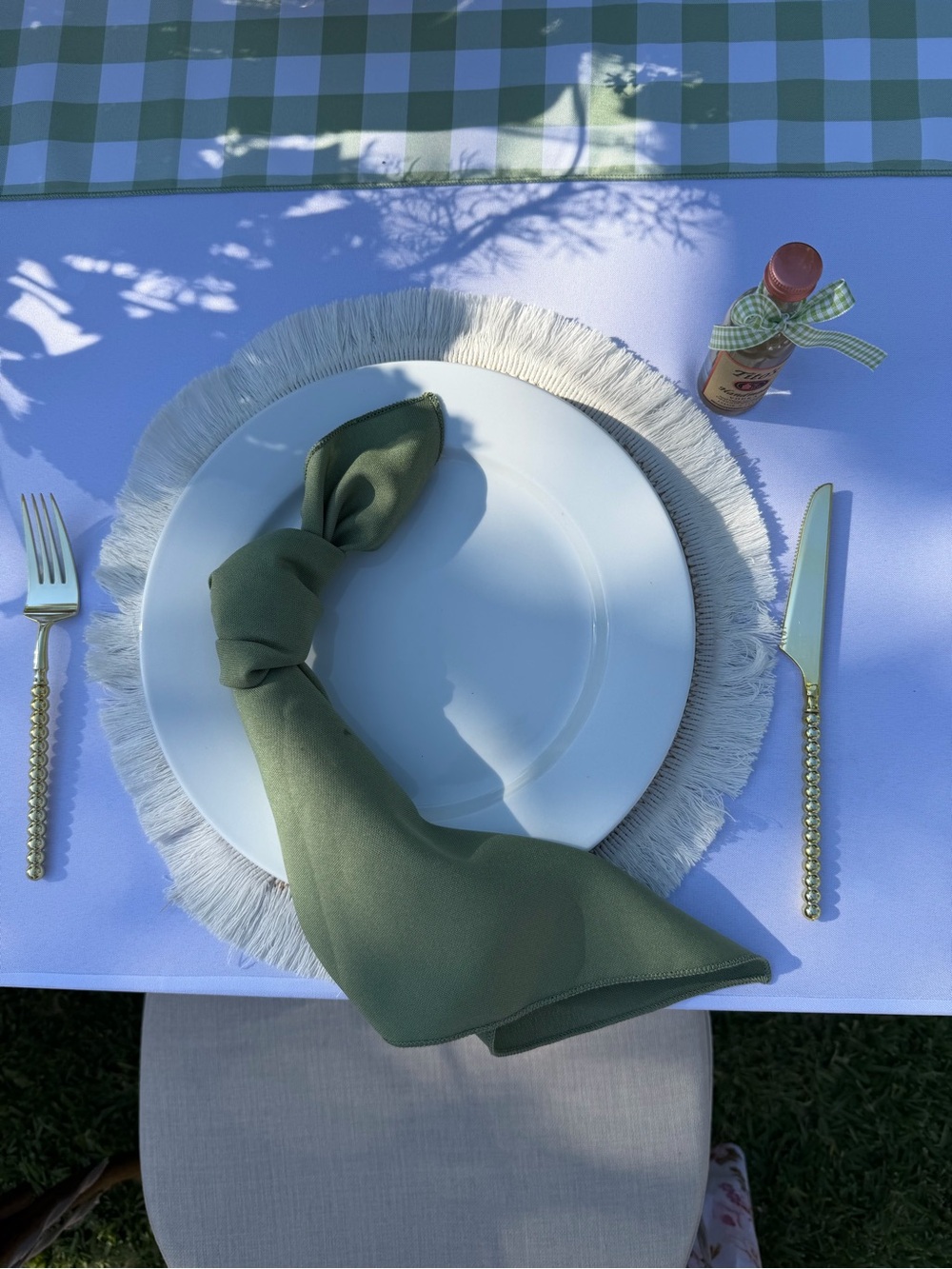 24 Olive Green Cloth Dinner Napkin — Elegant Home Dining Napkin